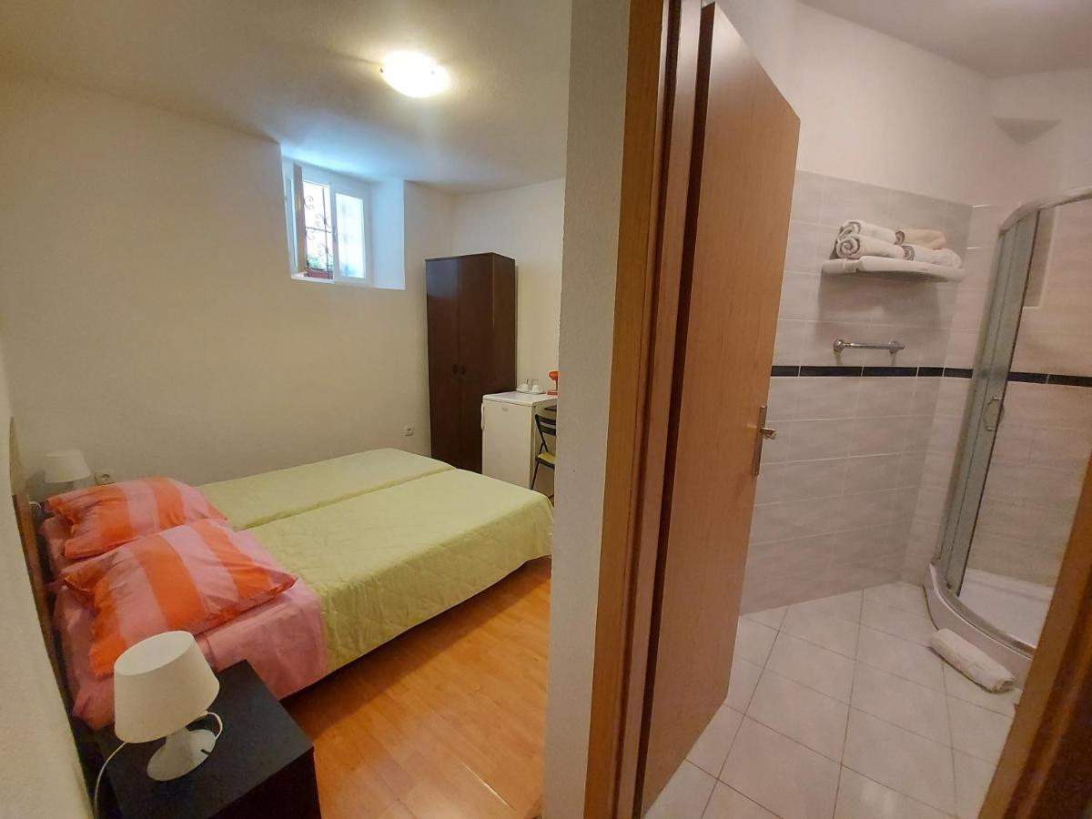 Guesthouse Boris Лабин Экстерьер фото
