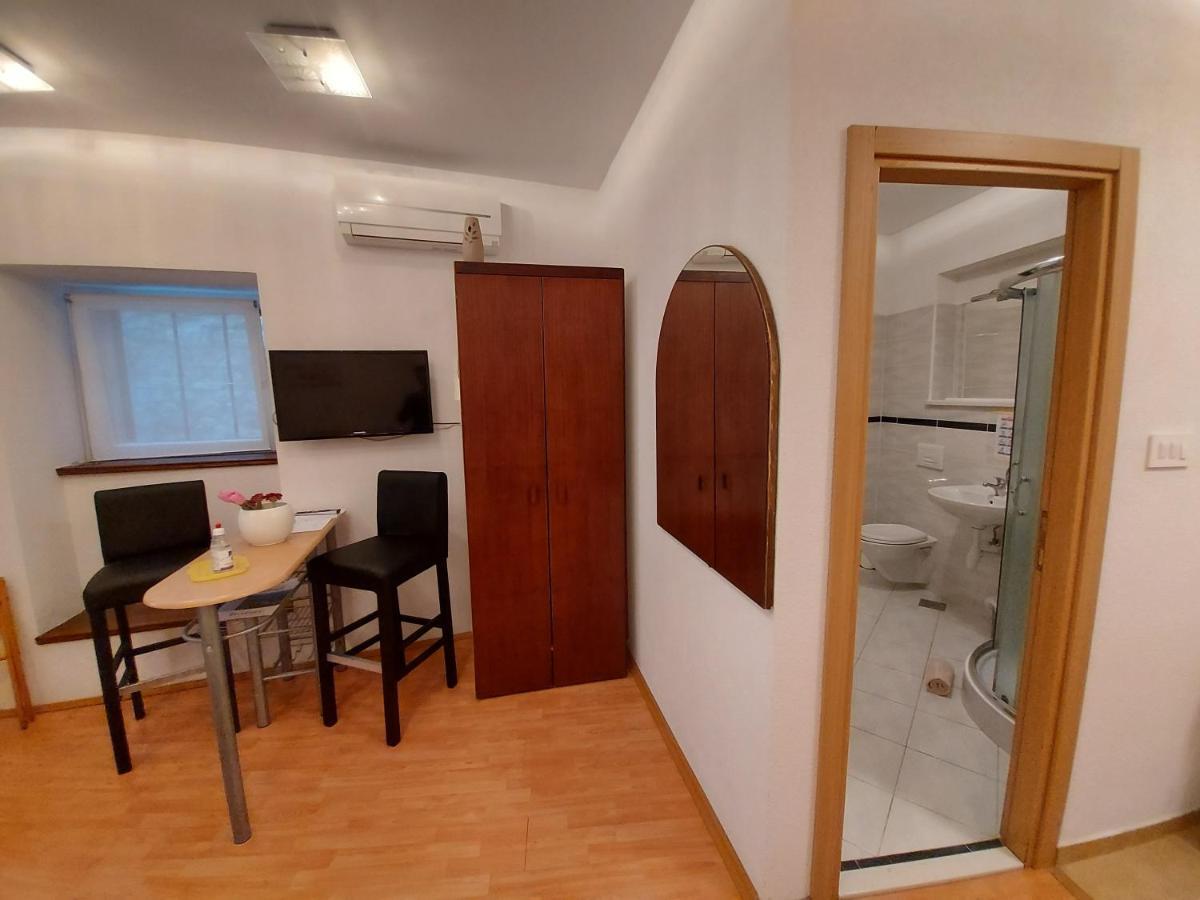 Guesthouse Boris Лабин Экстерьер фото