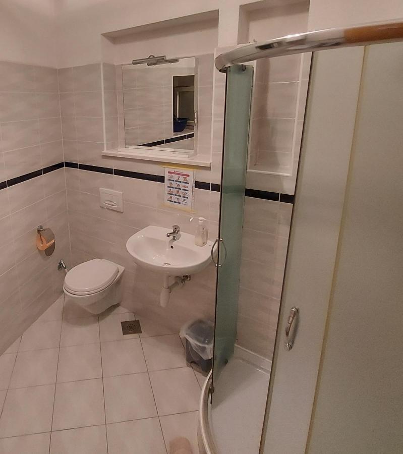 Guesthouse Boris Лабин Экстерьер фото