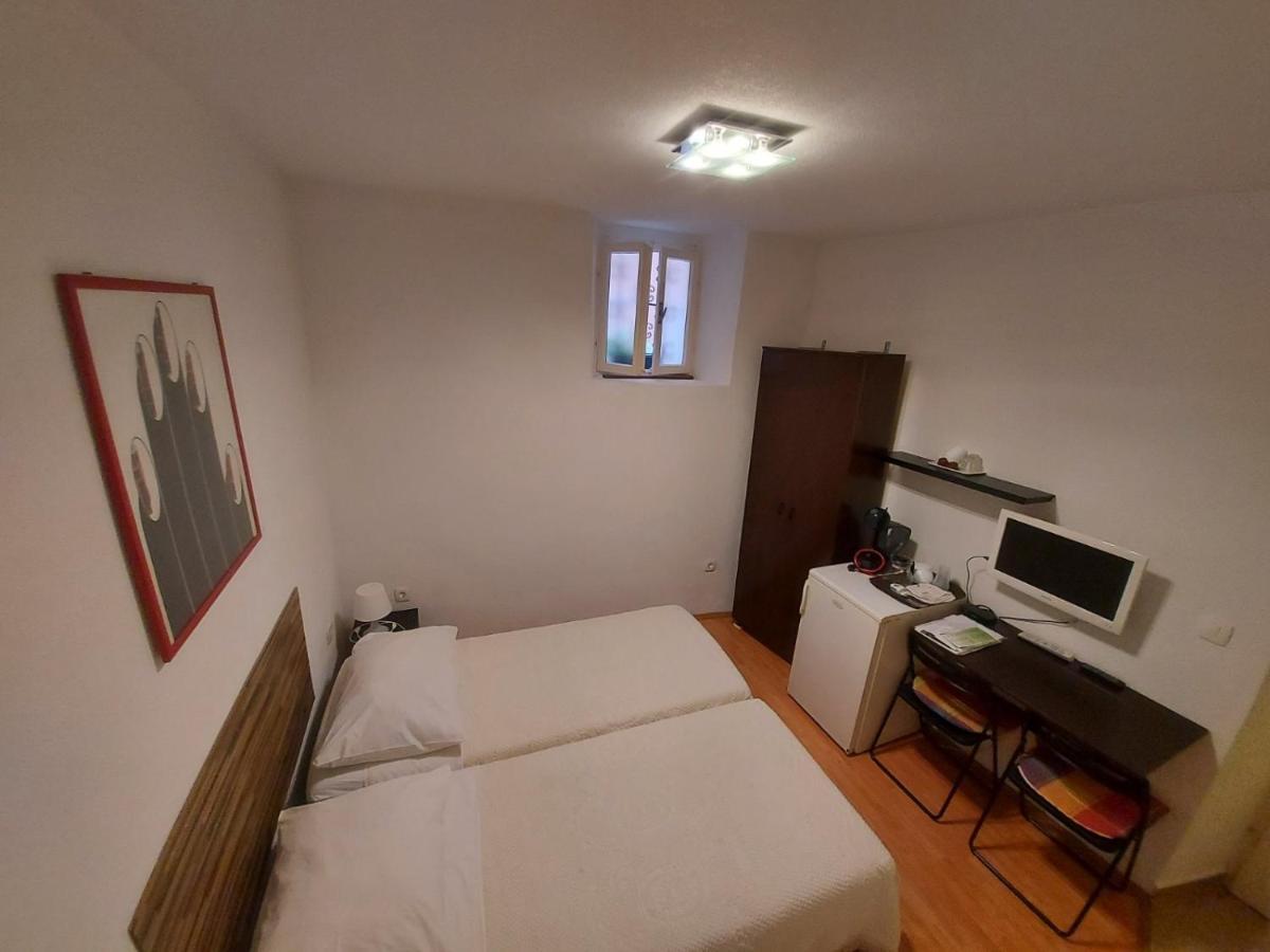 Guesthouse Boris Лабин Экстерьер фото
