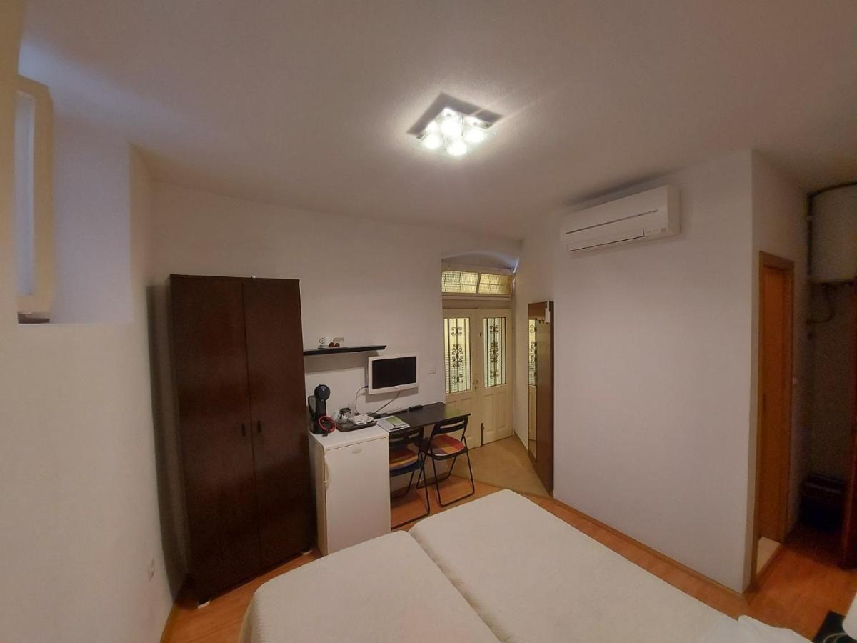 Guesthouse Boris Лабин Экстерьер фото