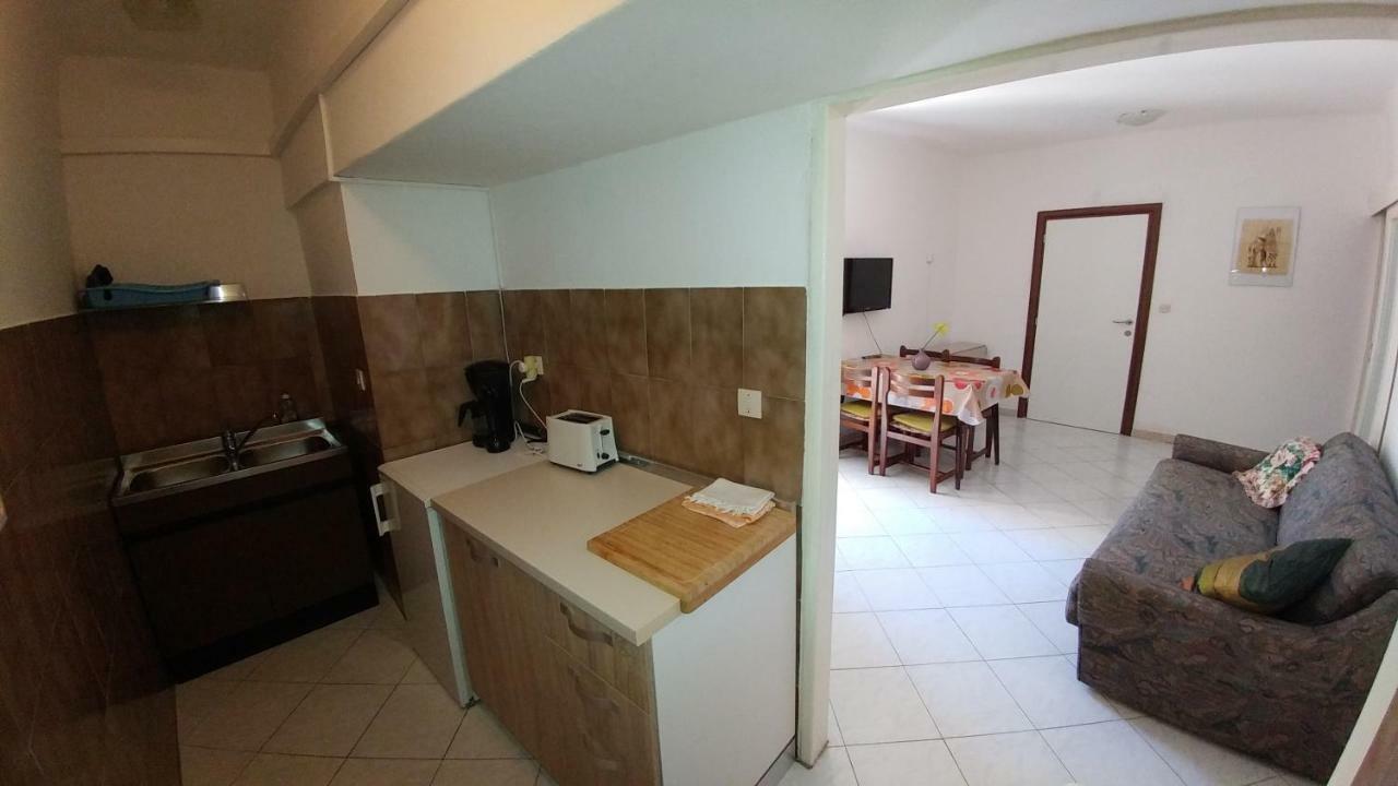 Guesthouse Boris Лабин Экстерьер фото